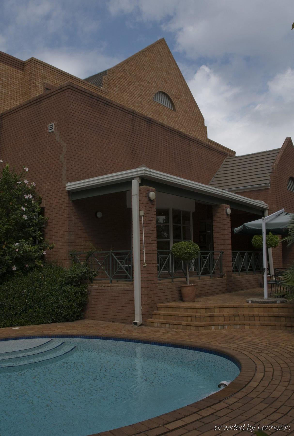 Road Lodge Sandton Johannesburg Bagian luar foto